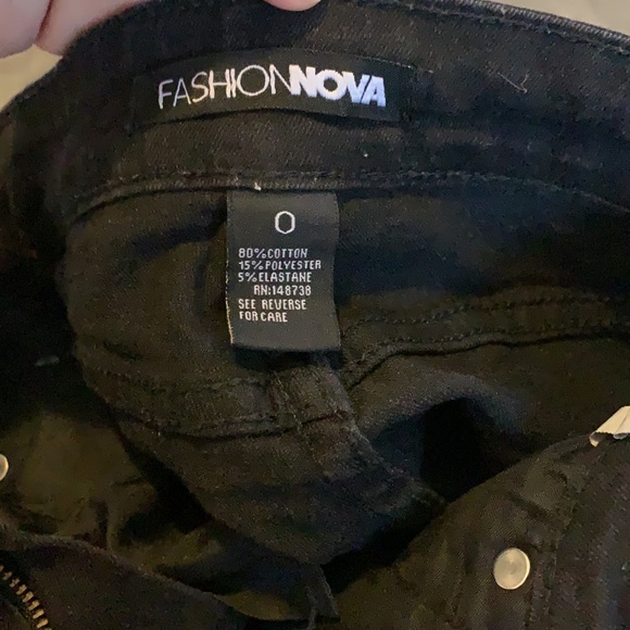 Black Fashion Nova Jean🖤 - Picture 5 of 5